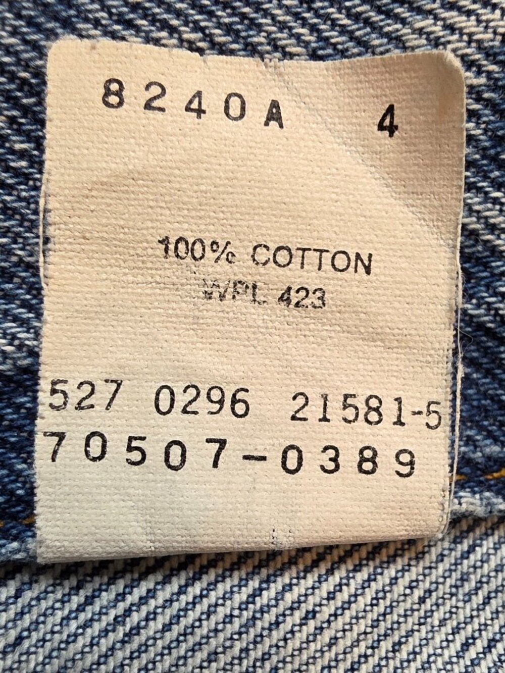 Levi's Vintage 90's Flawless, Light Wash Trucker Jean Jacket 70507-0389, Size XL - Picture 10 of 16